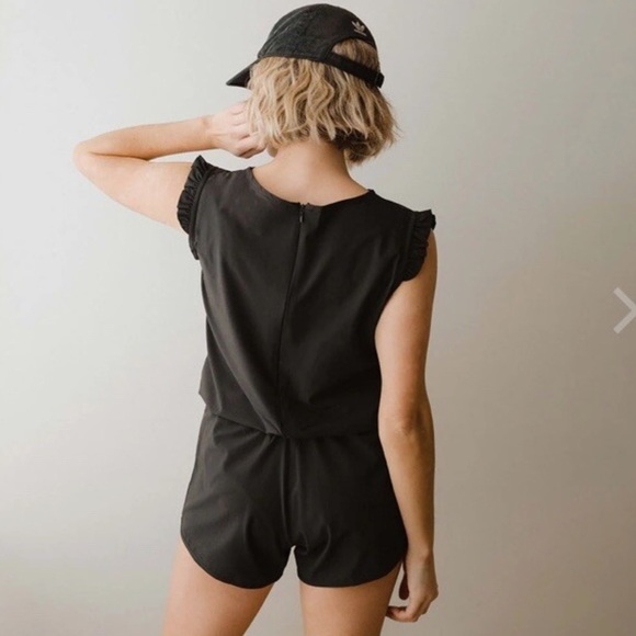 Albion Fit Ruffle Sleeve Black Romper - Picture 3 of 11